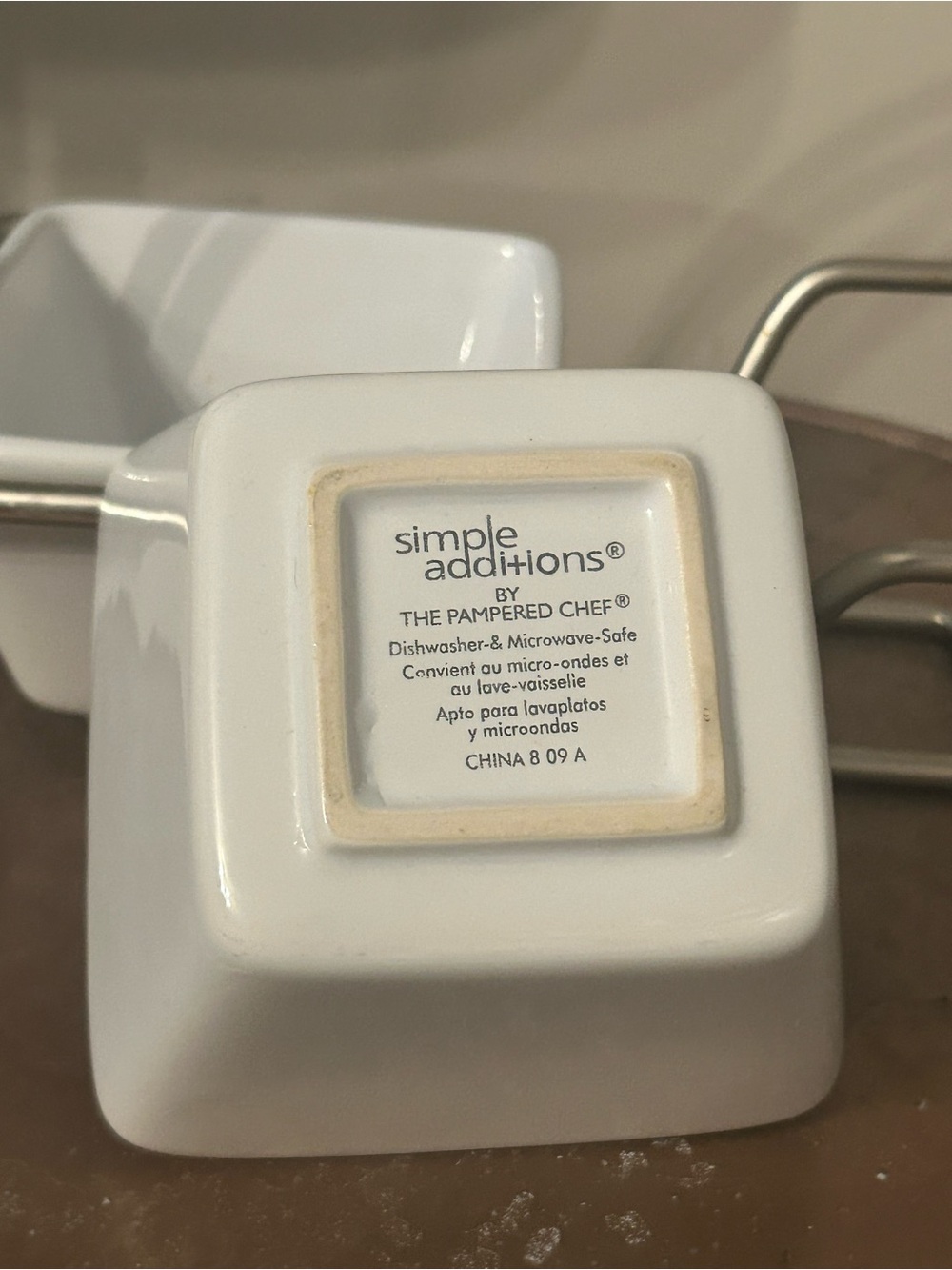 The Pampered Chef White Ceramic Double Dip Bowl Set with Metal Stand - Picture 4 of 4